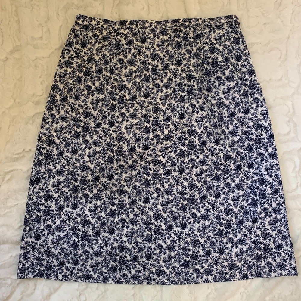 Eddie Bauer Blue Floral Pencil Skirt SZ. 4